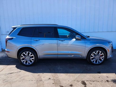 Used 2024 Cadillac XT6 Sport AWD/4WD image 6