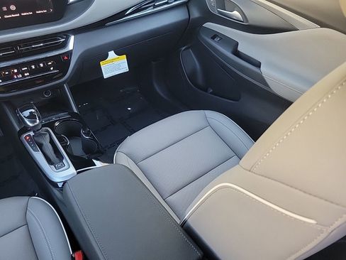 New 2026 Buick Envista Avenir image 12