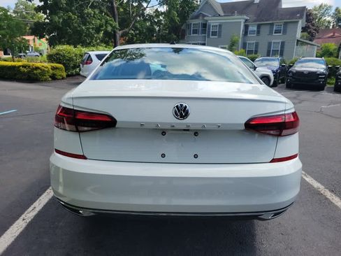 Used 2021 Volkswagen Passat 2.0T S FWD image 4