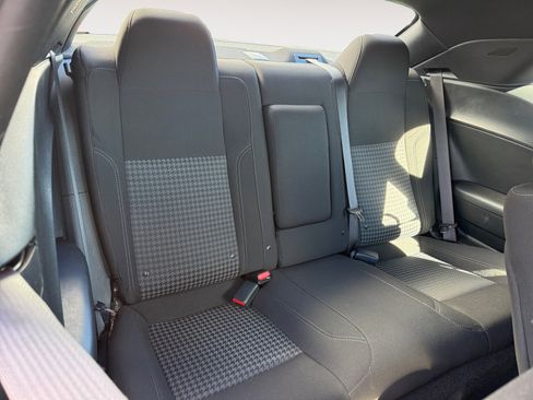 Used 2023 Dodge Challenger SXT image 18