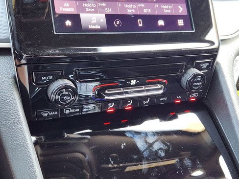 New 2026 Jeep Grand Cherokee Laredo image 14