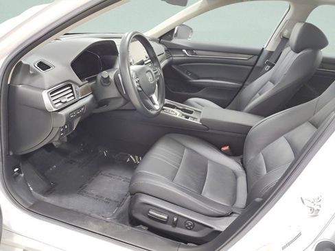 Certified 2022 Honda Accord Touring image 22