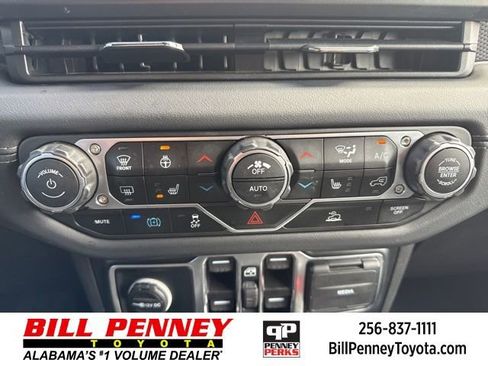 Used 2024 Jeep Wrangler Unlimited Rubicon 4xe w/ Technology Group image 32