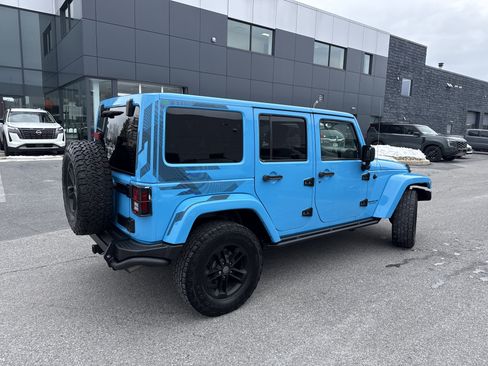 Used 2017 Jeep Wrangler Unlimited Sahara image 6