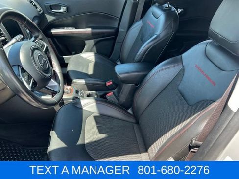 Used 2020 Jeep Compass Trailhawk AWD/4WD image 16