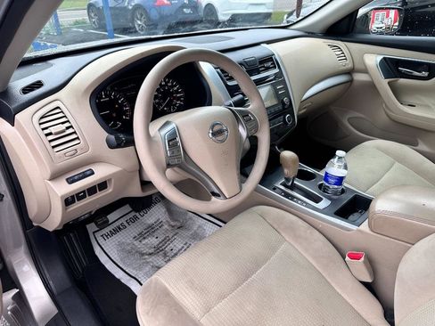 Used 2015 Nissan Altima 2.5 S w/ Power Driver Seat Package FWD image 9