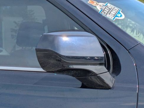 Used 2024 Chevrolet Tahoe LT image 11