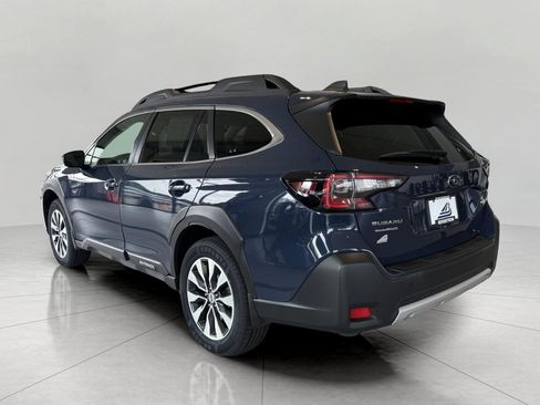 Used 2023 Subaru Outback Limited AWD/4WD image 10