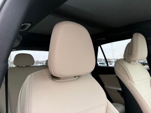 Used 2026 Mercedes-Benz GLC 300 4MATIC image 14