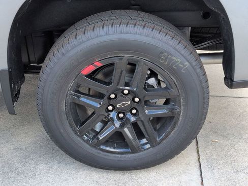 New 2026 Chevrolet Silverado 1500 RST w/ Redline Edition RWD image 9