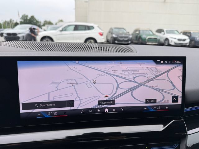 Certified 2026 BMW 530i xDrive w/ Premium Package AWD/4WD image 31