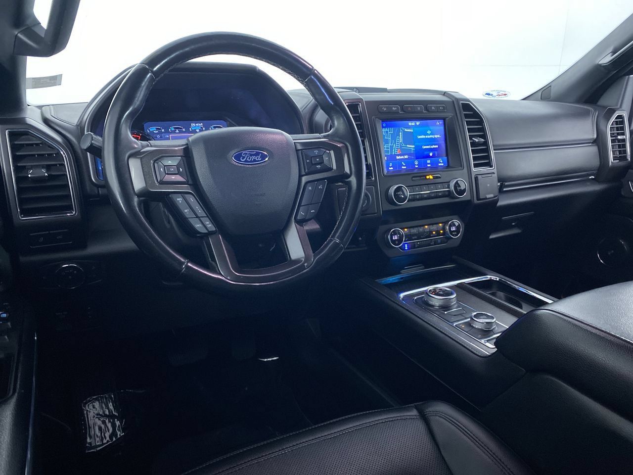 Used 2021 Ford Expedition Max Limited AWD/4WD image 2
