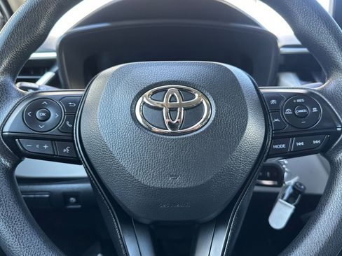 Used 2026 Toyota Corolla LE image 21