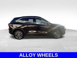 Certified 2024 Ford Escape SE w/ PHEV Premium Package video 3