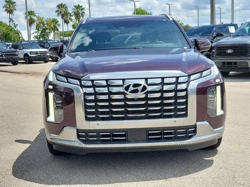 Used 2024 Hyundai Palisade Calligraphy AWD/4WD image 2