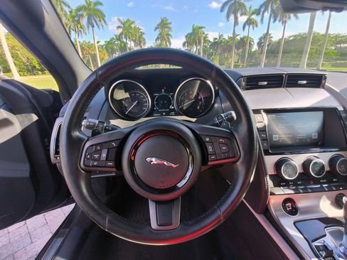 Used 2016 Jaguar F-TYPE Coupe RWD image 8