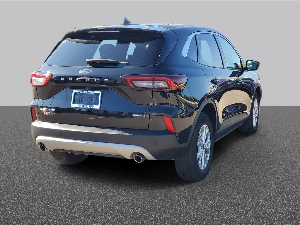 Used 2023 Ford Escape Active w/ Tech Pack #2 AWD/4WD image 3