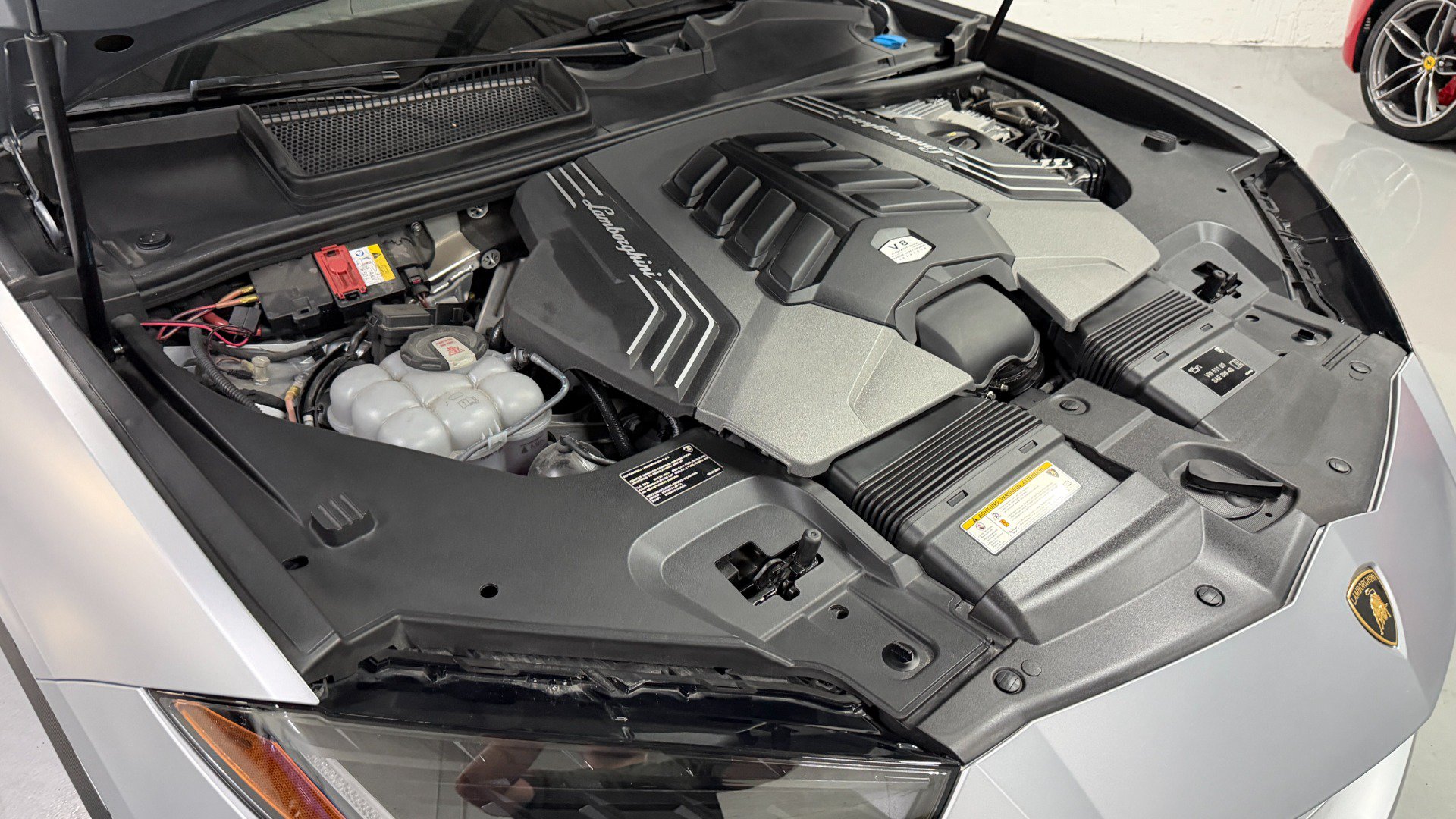 Used 2022 Lamborghini Urus AWD/4WD image 90