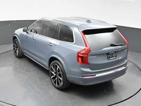 Used 2023 Volvo XC90 B6 Plus AWD/4WD image 36