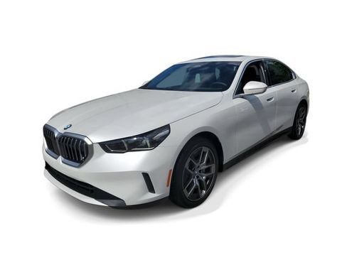 Used 2026 BMW 530i RWD image 2