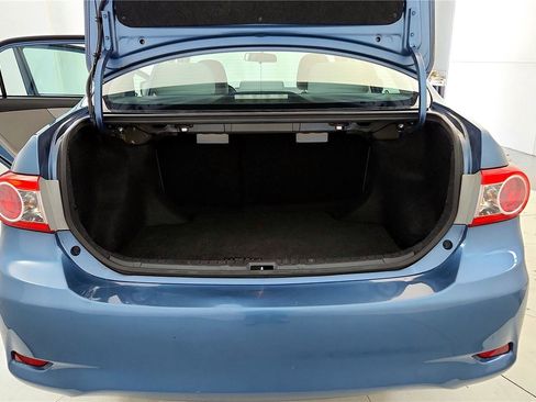 Used 2013 Toyota Corolla LE FWD image 20