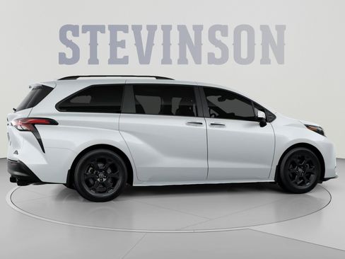 New 2026 Toyota Sienna XLE Woodland Edition AWD/4WD image 11