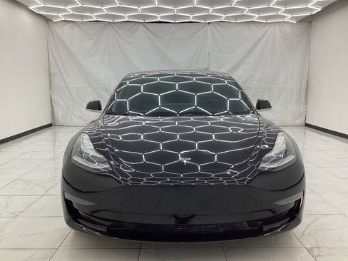 Used 2018 Tesla Model 3 Mid Range RWD image 5