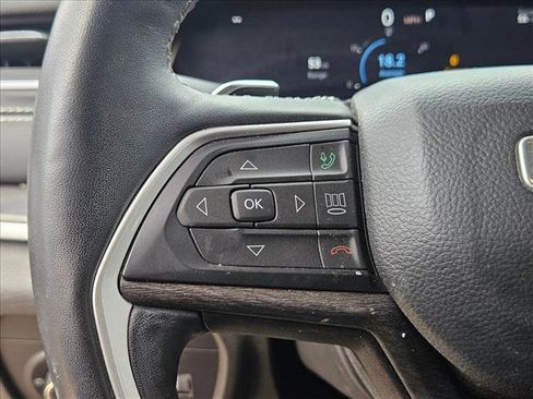 Used 2022 Jeep Grand Cherokee L Limited image 9