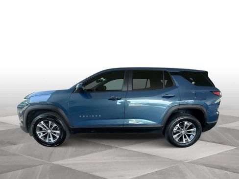 Used 2025 Chevrolet Equinox LT w/ Safety and Technology Package FWD image 5