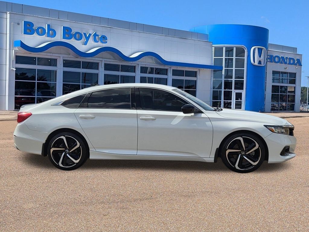 Certified 2022 Honda Accord Sport image 4