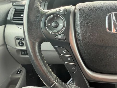 Used 2017 Honda Pilot EX-L image 19