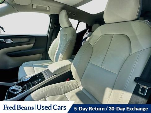 Used 2023 Volvo XC40 B5 Plus w/ Driver Assist Package AWD/4WD image 27