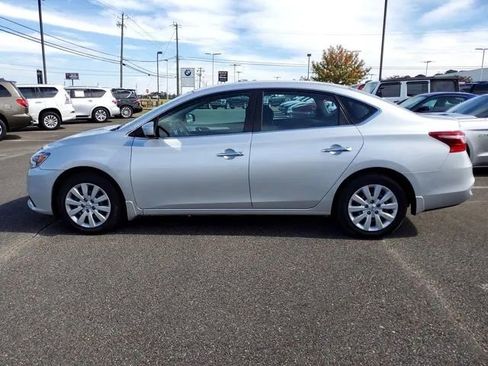 Used 2017 Nissan Sentra S image 4