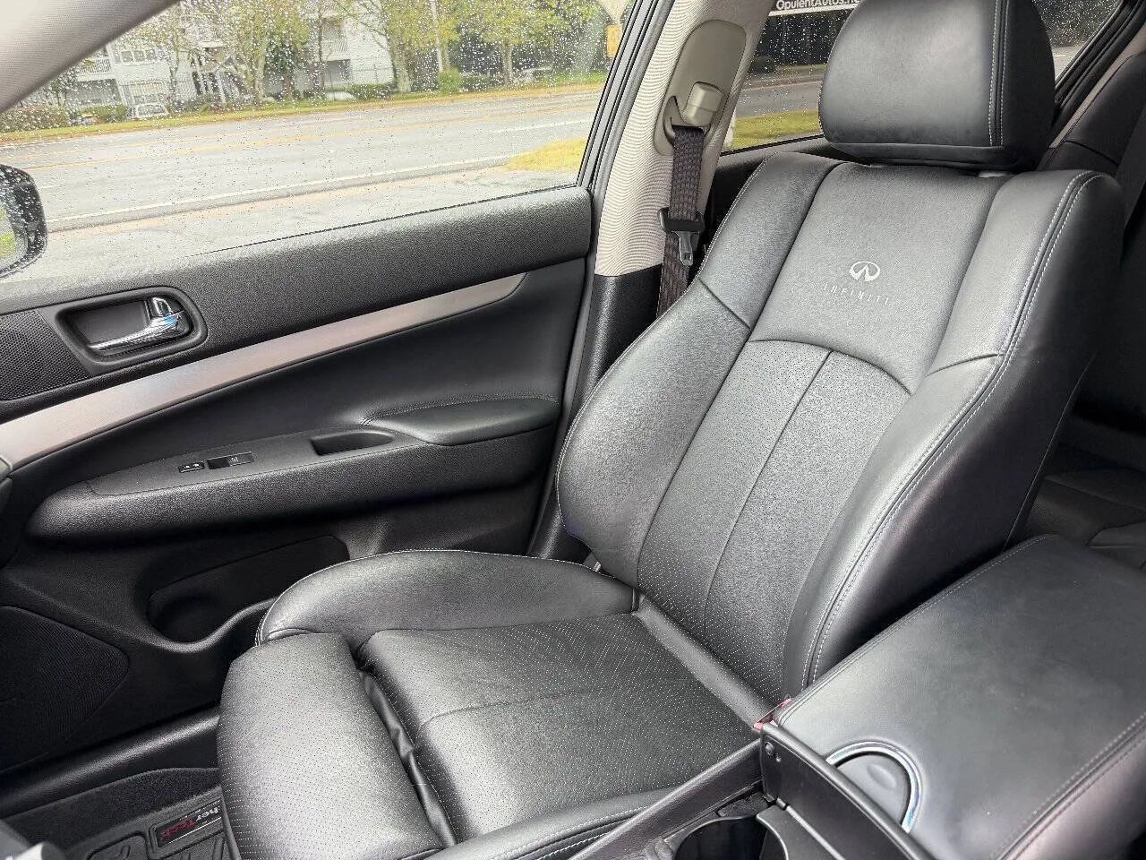 Used 2013 INFINITI G37 x Sedan w/ Premium Pkg AWD/4WD image 17