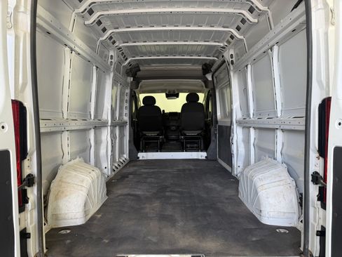 Used 2023 RAM ProMaster 2500 FWD image 7