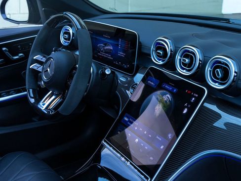 Used 2025 Mercedes-Benz C 36 AMG S image 30