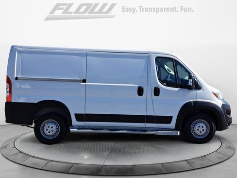Used 2025 RAM ProMaster 2500 w/ U-Haul Equipment Group FWD image 9