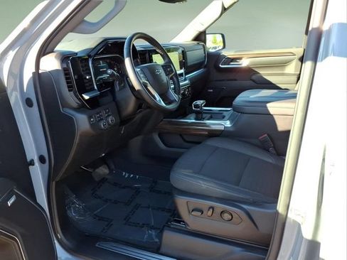 Used 2024 Chevrolet Silverado 1500 RST AWD/4WD image 10