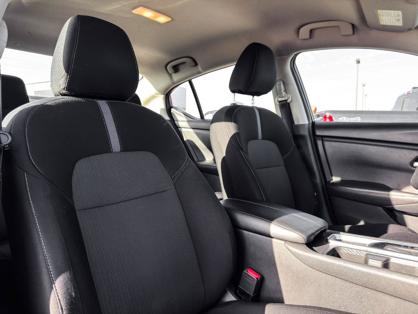 Used 2024 Nissan Sentra SV FWD image 14