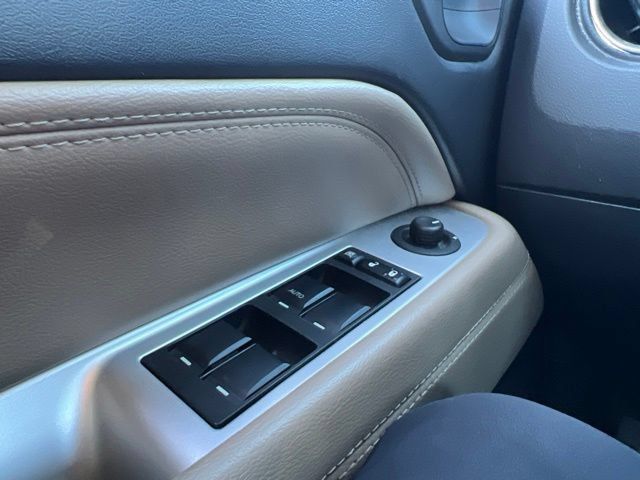 Used 2015 Jeep Compass High Altitude AWD/4WD image 19