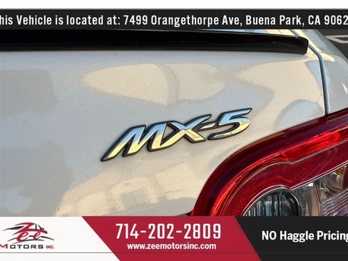 Used 2015 MAZDA MX-5 Miata Club RWD image 47