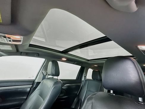 Used 2018 Toyota Highlander Limited Platinum AWD/4WD image 31