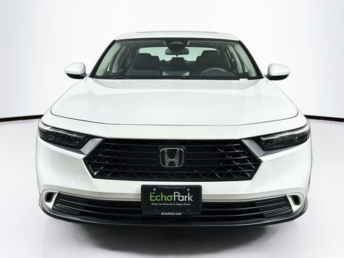 Used 2023 Honda Accord EX image 2