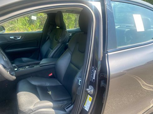 Used 2023 Volvo S60 B5 Plus AWD/4WD image 13