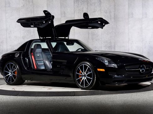 Used 2014 Mercedes-Benz SLS AMG GT Coupe image 2