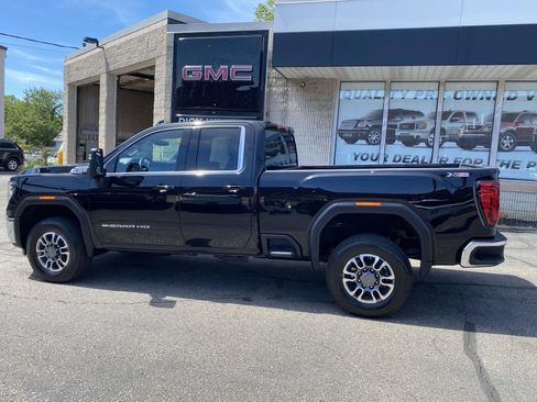Certified 2025 GMC Sierra 2500 SLE AWD/4WD image 4