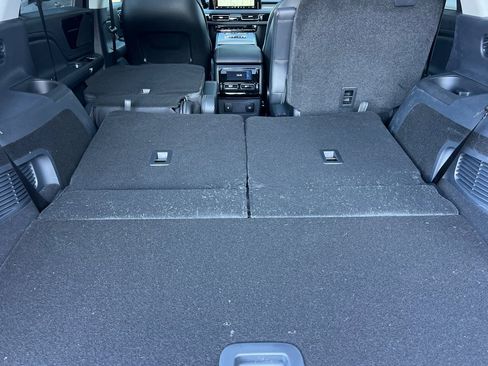 New 2026 Lincoln Aviator AWD w/ Jet Appearance Package image 14