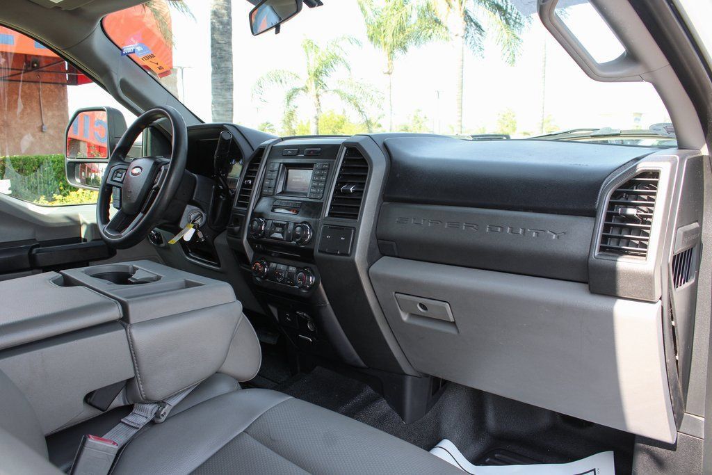 Used 2018 Ford F450 XL w/ Trailer Tow Package RWD image 36