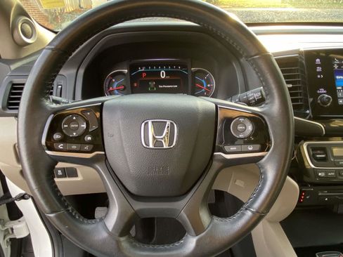 Used 2022 Honda Pilot Touring image 22