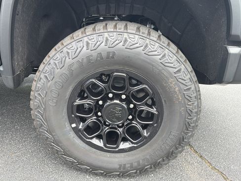 New 2026 Chevrolet Silverado 2500 ZR2 w/ ZR2 Bison Edition AWD/4WD image 12